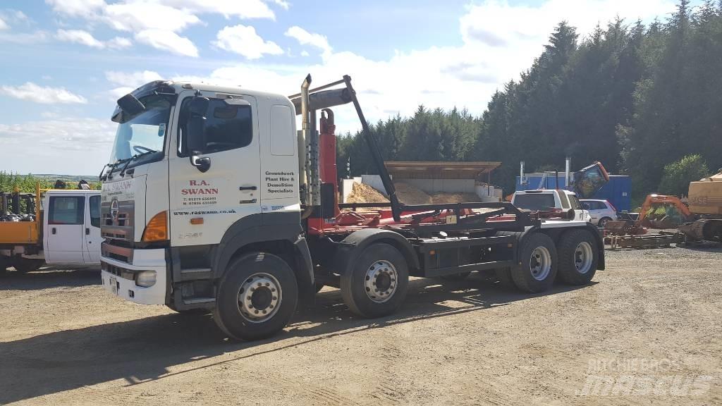 Hino 3241 Camion ribaltabili