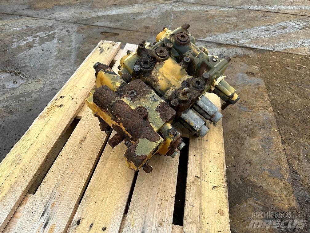 CAT 950 G II valve Componenti idrauliche
