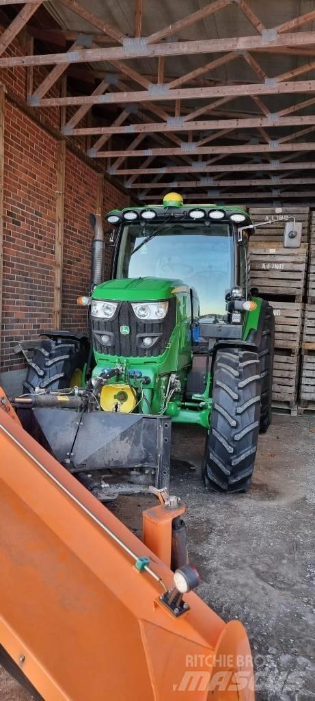 John Deere 6125 R Trattori
