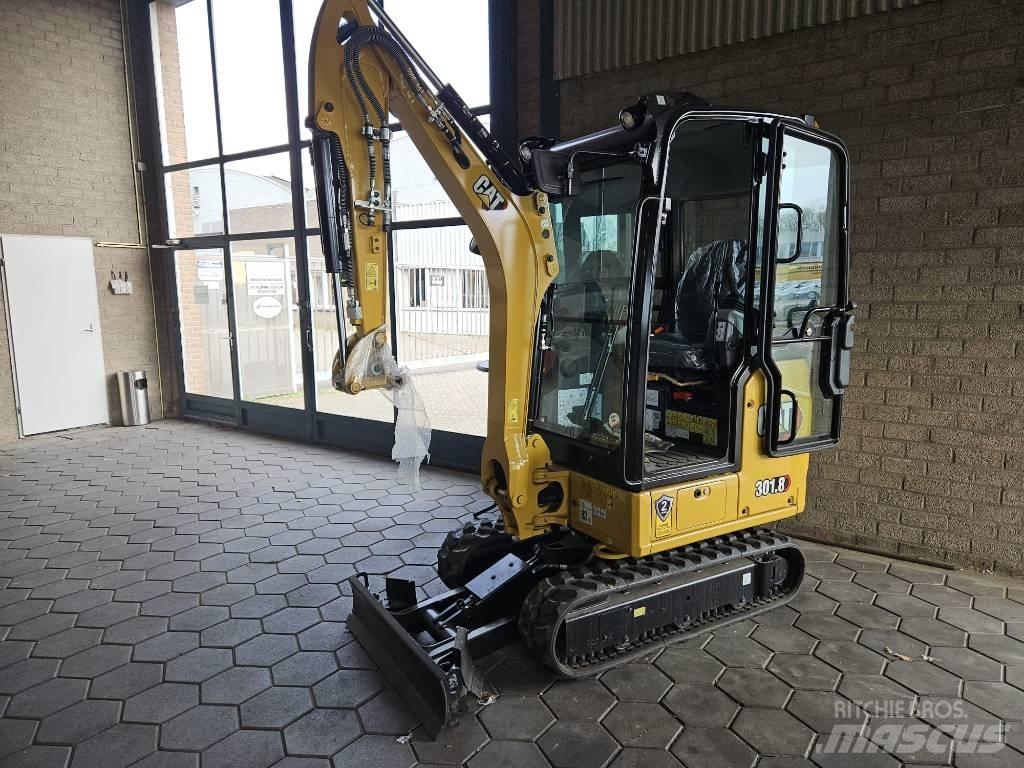 CAT 301.8 Miniescavatori