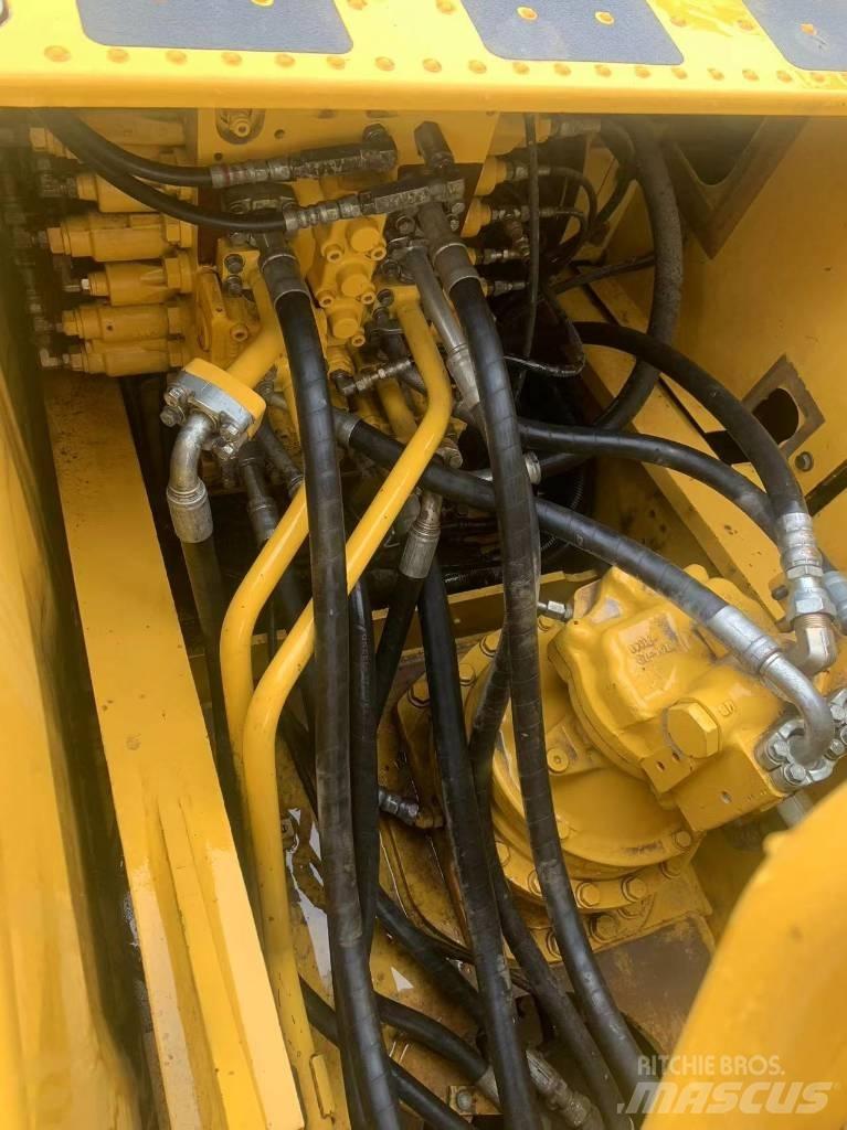 Komatsu PC 210-8 Escavatori cingolati