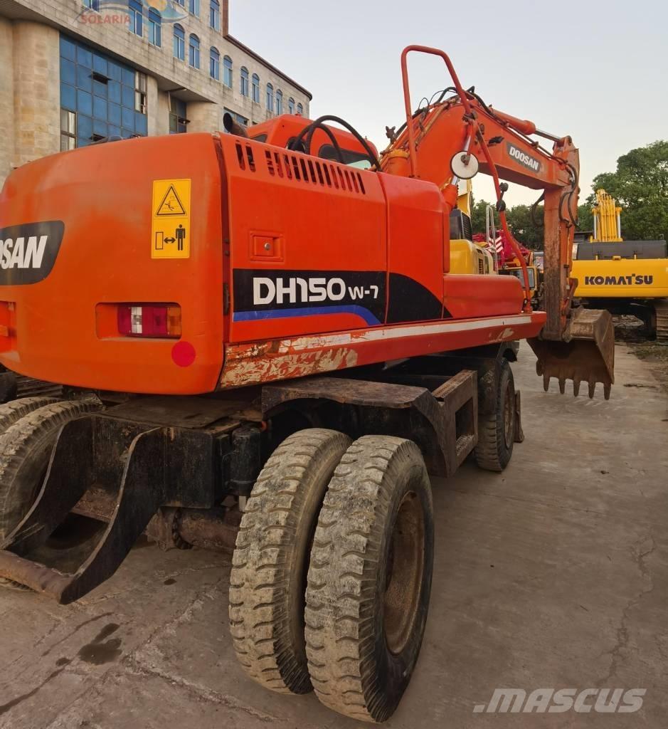 Doosan DH 150 W-7 Escavatori gommati