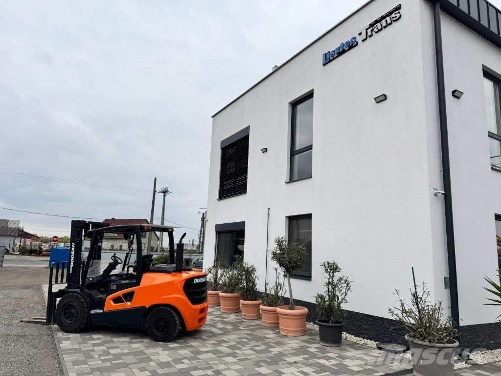 Doosan D 50,  130üó!!! 5t Carrelli elevatori diesel