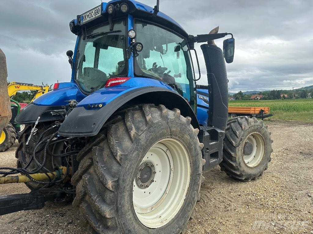Valtra T 174 E Trattori