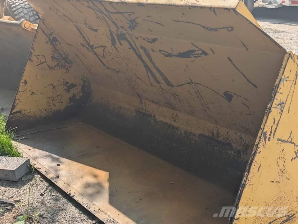 John Deere 310 SE Terne