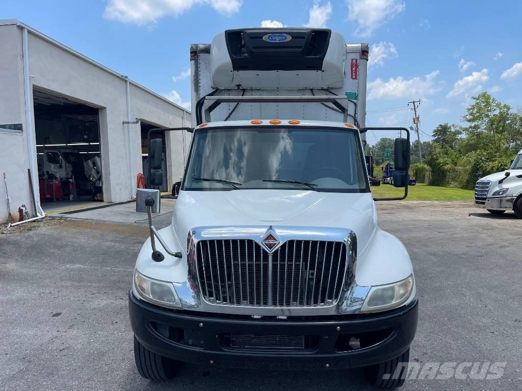 International 4300 Camion a temperatura controllata