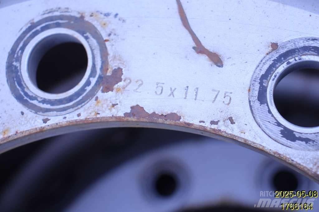  Fälg Volvo Stål Pneumatici, ruote e cerchioni