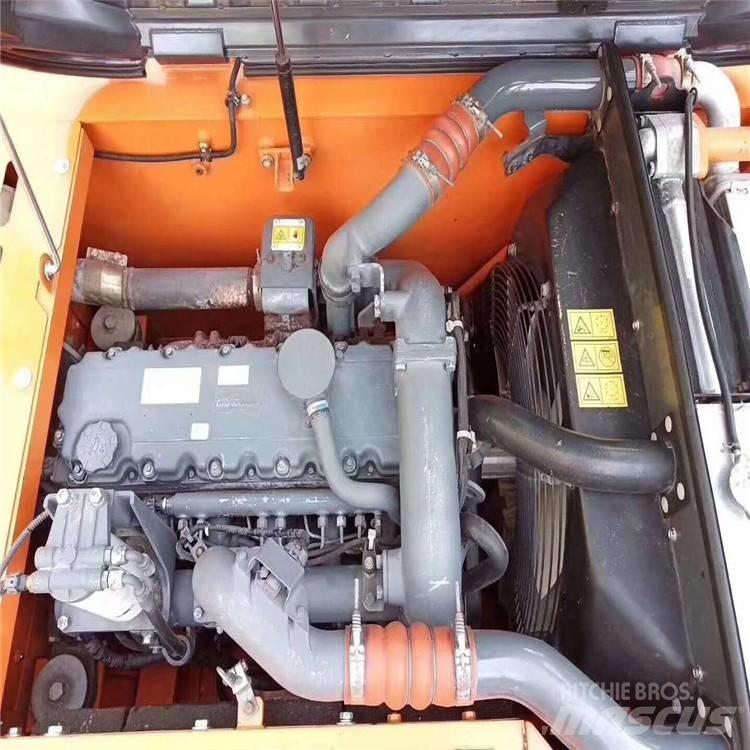 Doosan DX 225 Escavatori cingolati