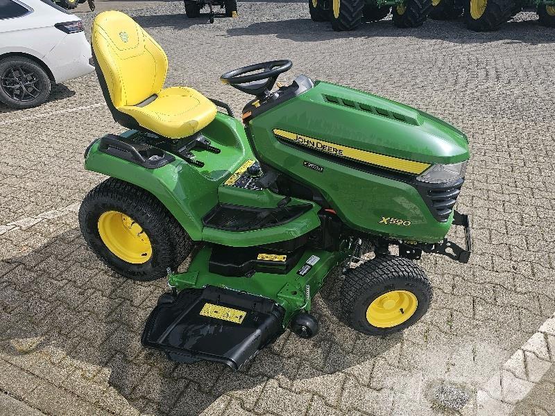John Deere X590 Falciatrici