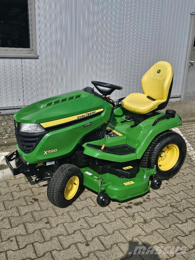 John Deere X590 Falciatrici