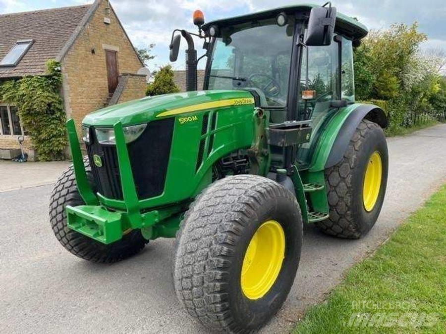 John Deere 5100 M Trattori