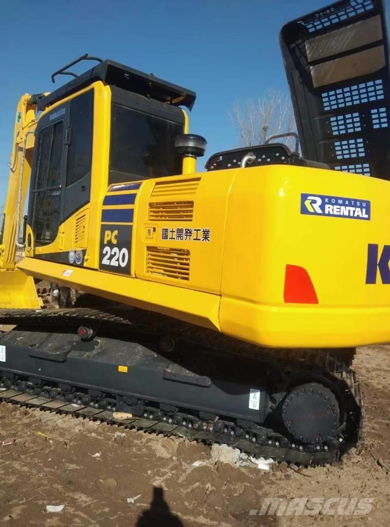 Komatsu 220-8 Escavatori cingolati