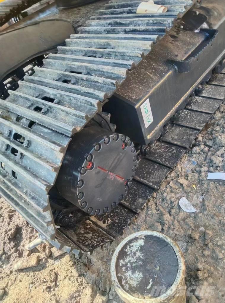 Komatsu 220-8 Escavatori cingolati