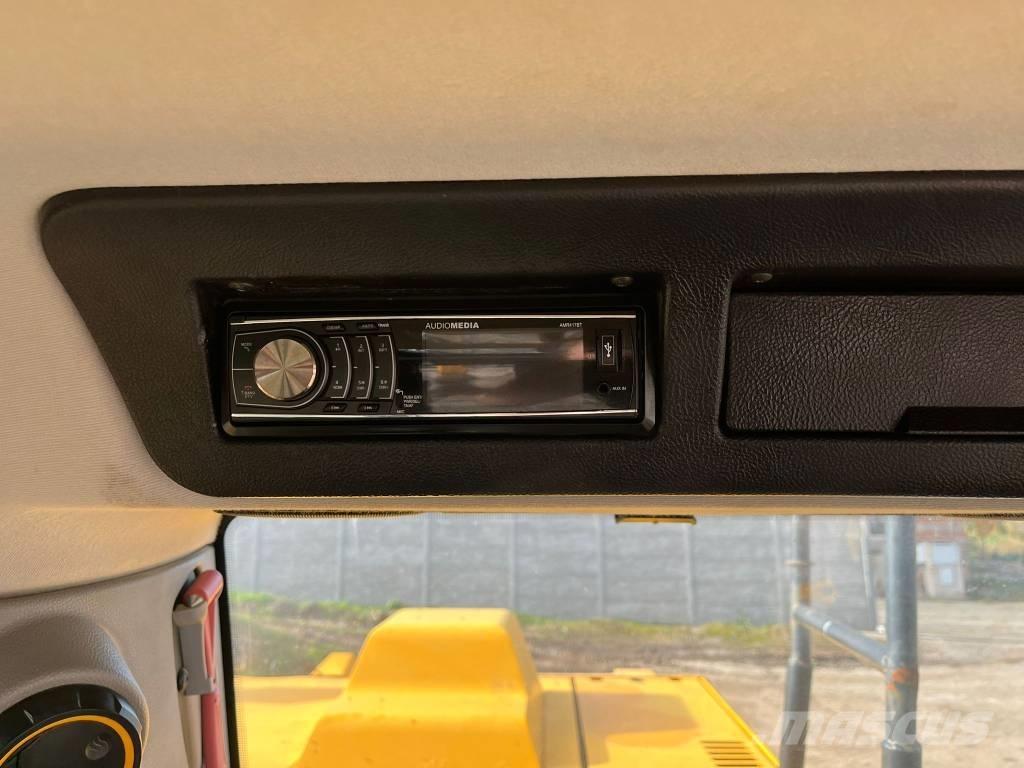 JCB 220X C 4F Escavatori cingolati