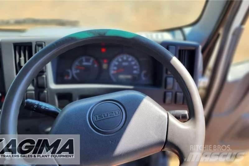 Isuzu NPR400 AMT Camion altro