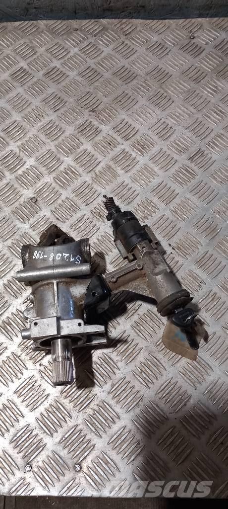 Scania 94 D.    1381796 Cabine e interni