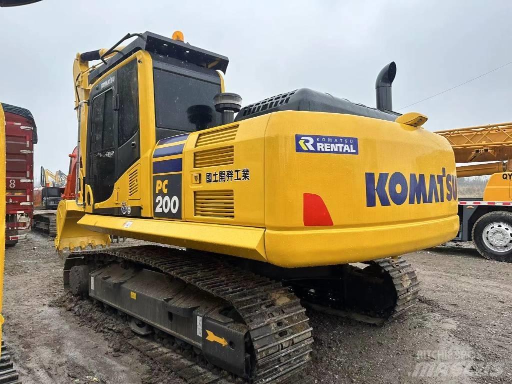Komatsu PC 200-8 Escavatori medi 7t - 12t