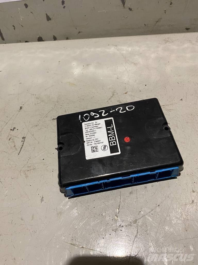 DAF XF 105.  1740941 Componenti elettroniche