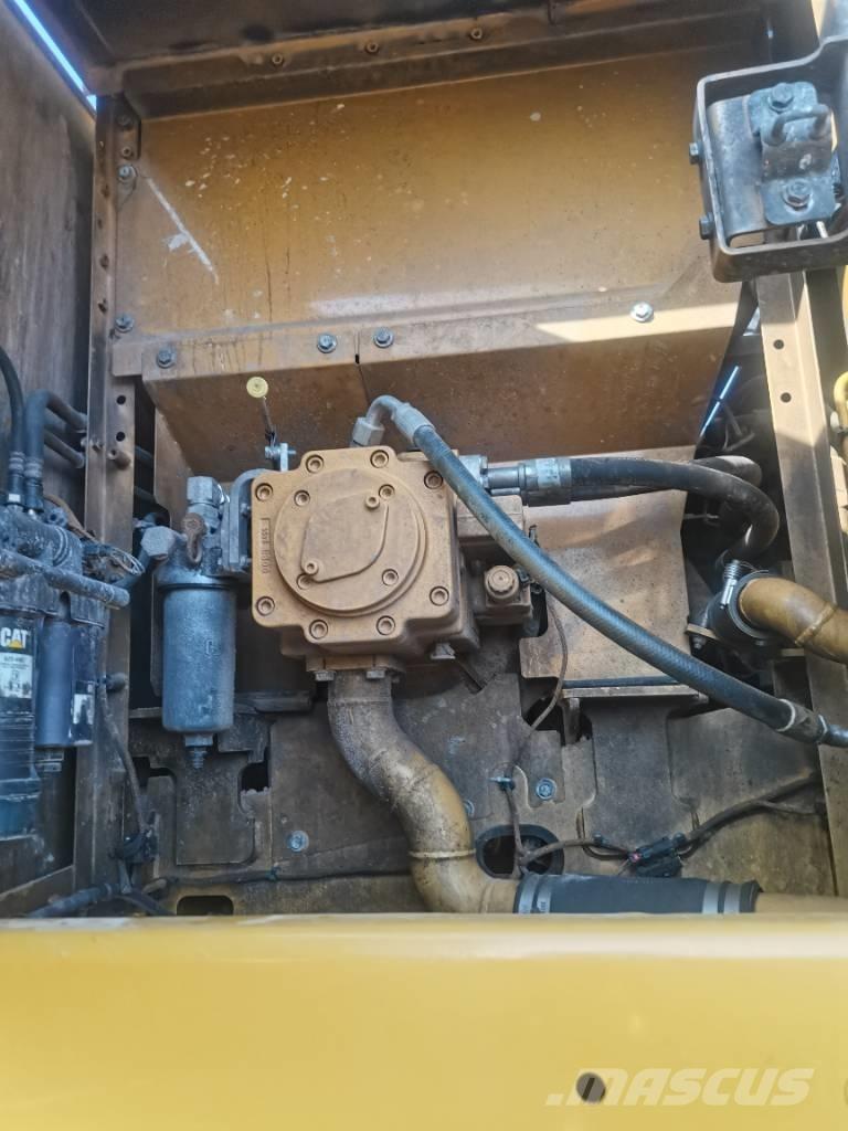 CAT 320 GC Escavatori cingolati