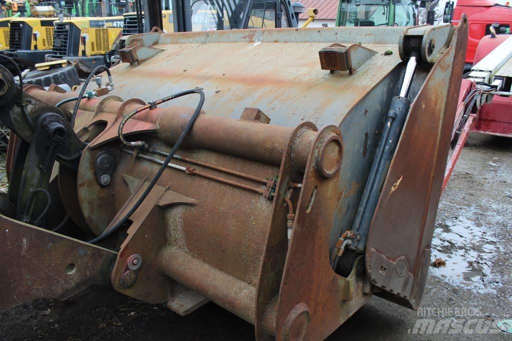 Volvo L 110 F Pale gommate