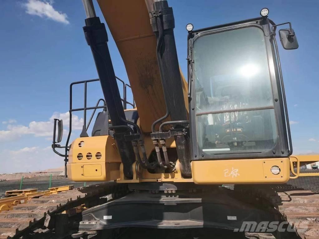 CAT 2020 CAT 374 Escavatori gommati