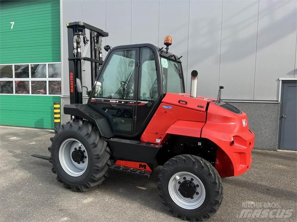 Manitou M30-4 Elevatore per esterni
