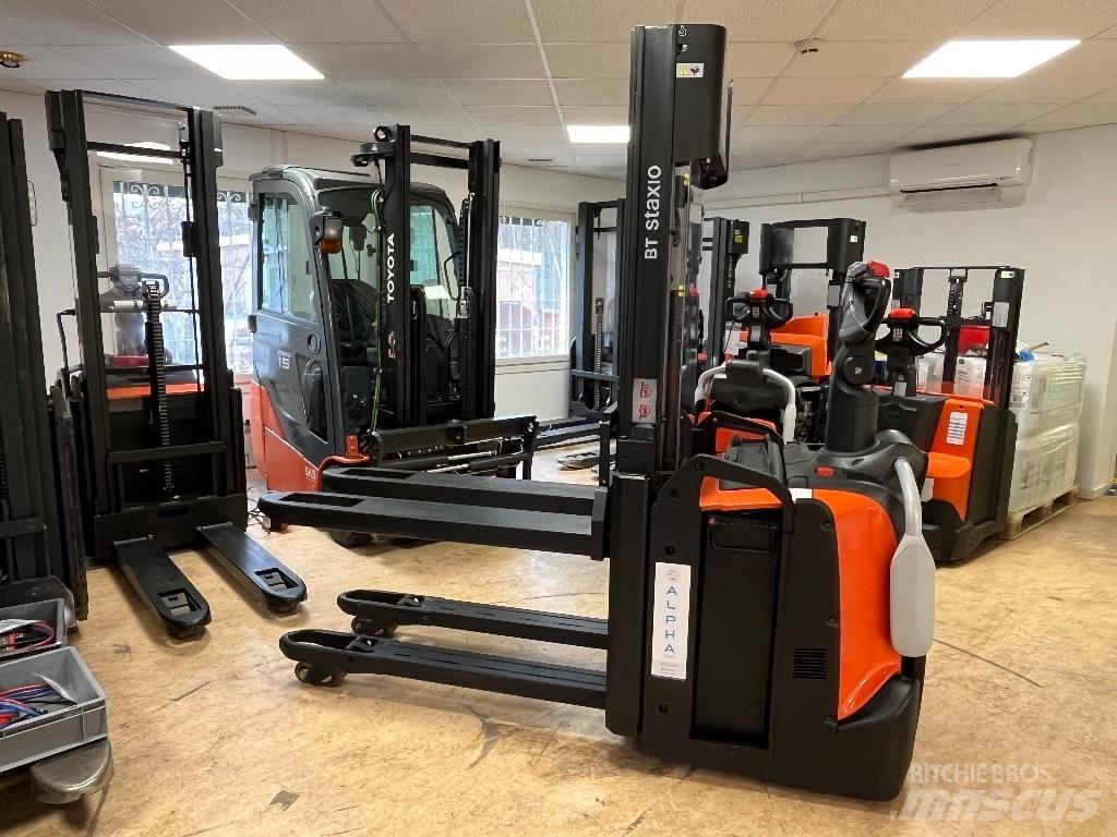 BT SPE 120 L Transpallet uomo a terra