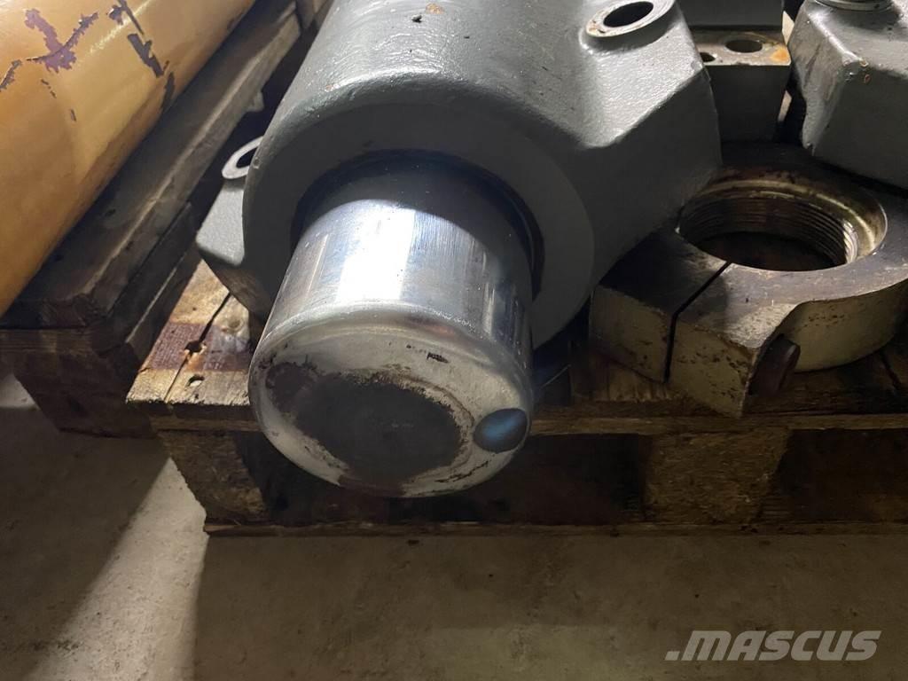 Liebherr A934C Componenti idrauliche