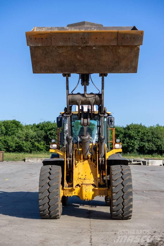 Volvo L 110 H Pale gommate