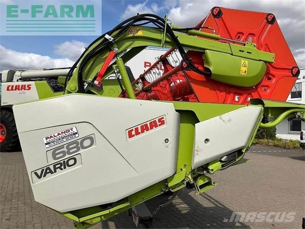 CLAAS trion 650 Mietitrebbiatrici