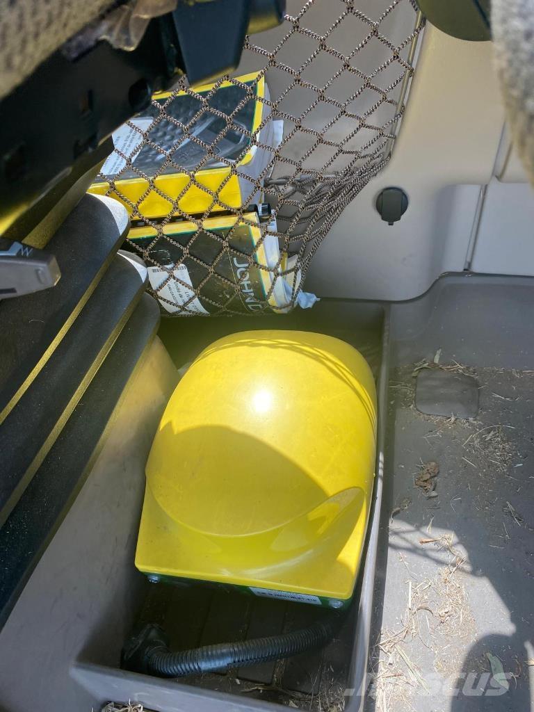 John Deere 8200 Falciatrinciatrici