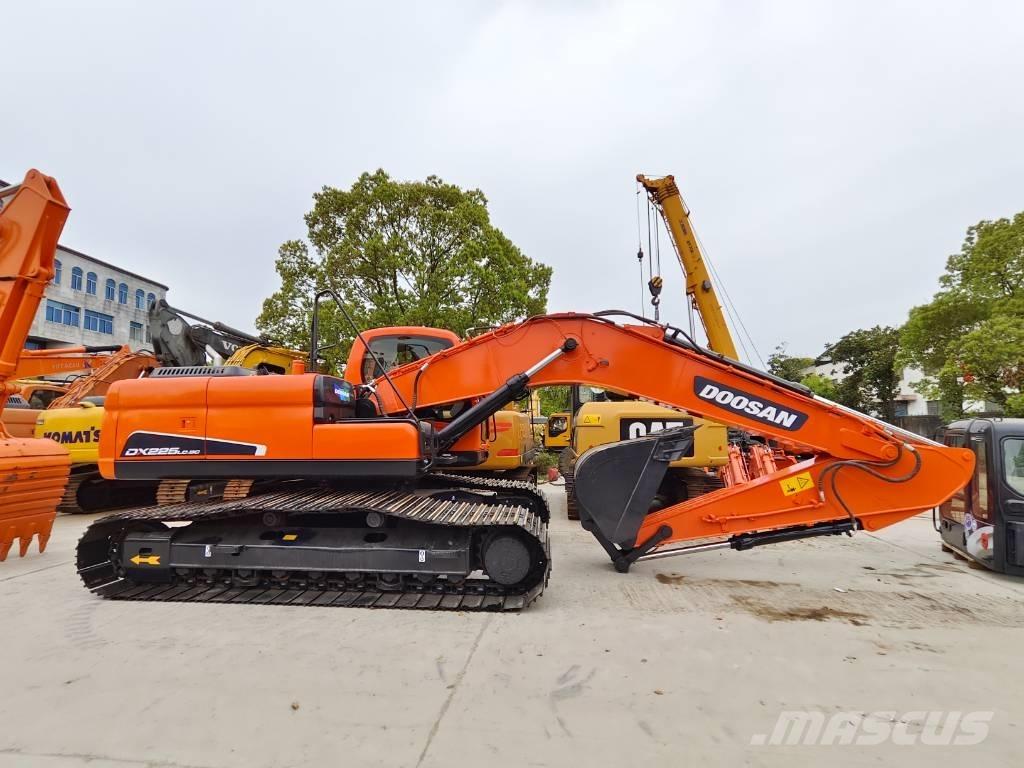 Doosan DX 225 LC-9C Escavatori cingolati