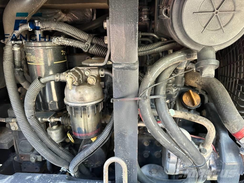 Hitachi 50U Escavatori cingolati