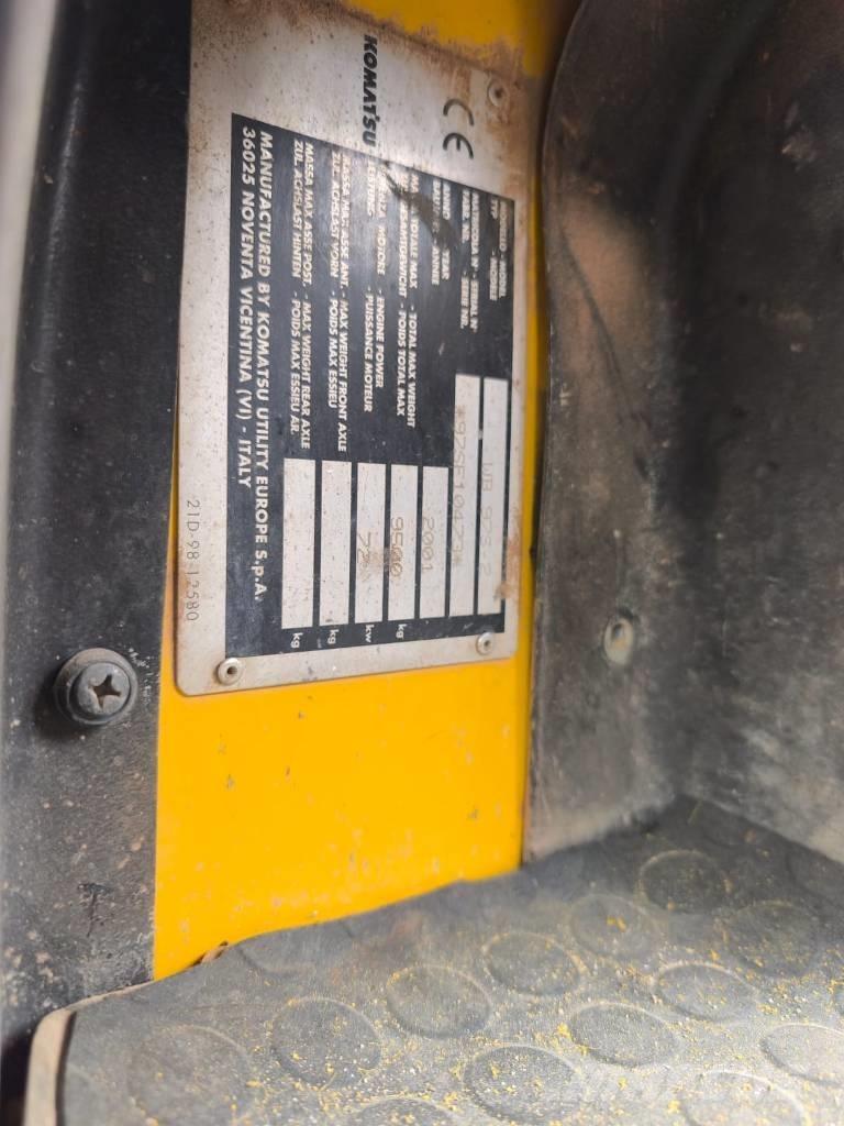 Komatsu WB 97 S-2 Terne