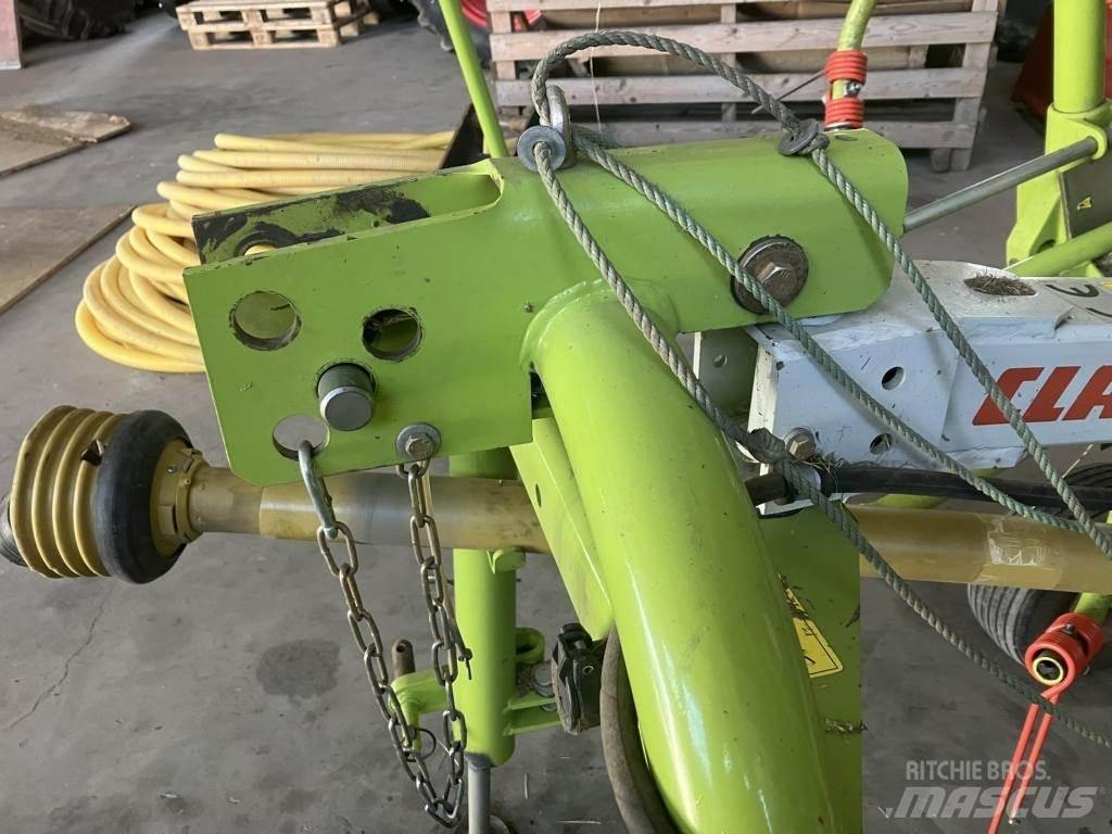 CLAAS VOLTO 64 Ranghinatori