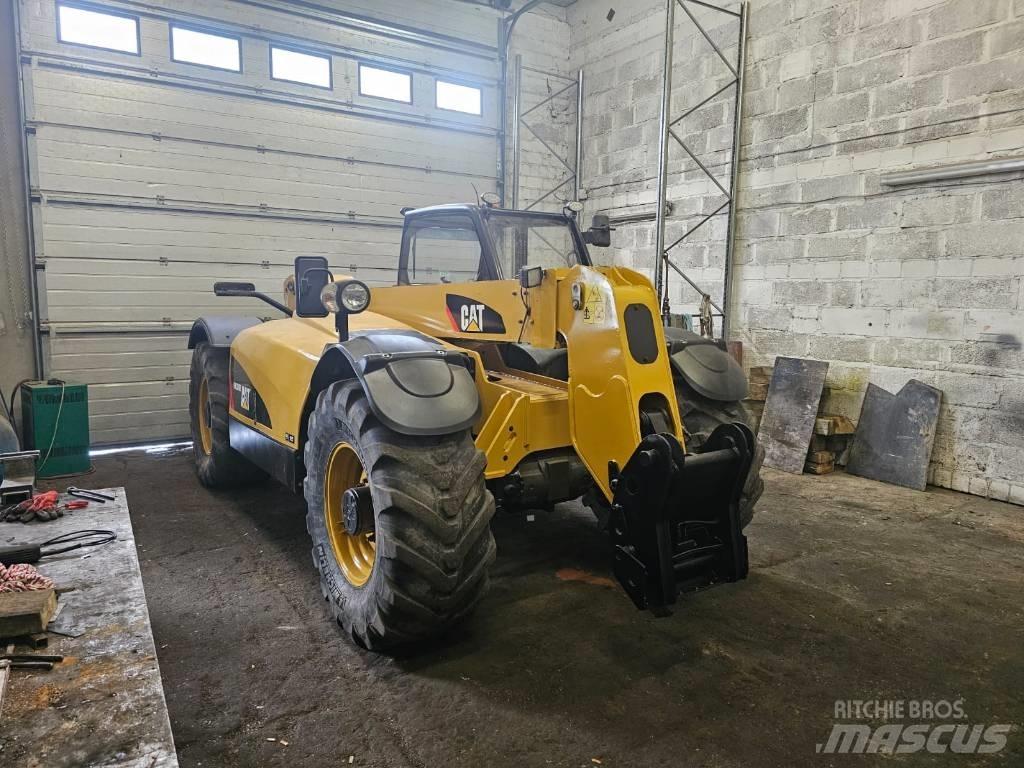 CAT TH330B 2007 Pale gommate