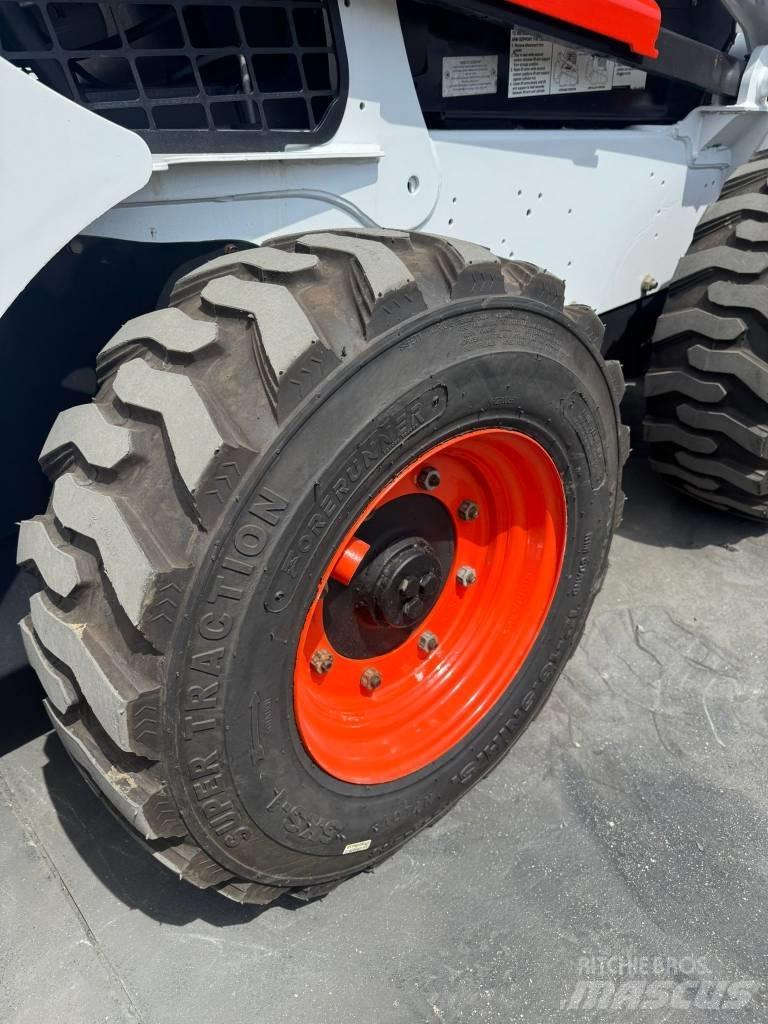 Bobcat S 740 Mini Pale Gommate