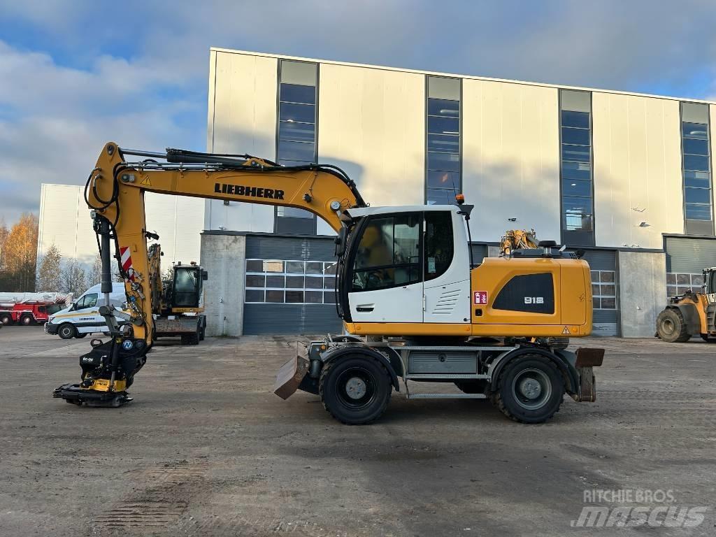 Liebherr A 918 Escavatori gommati