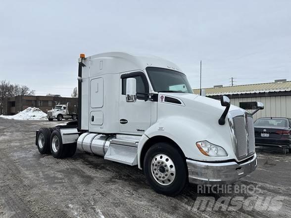 Kenworth T680 Motrici e Trattori Stradali