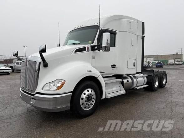 Kenworth T680 Motrici e Trattori Stradali