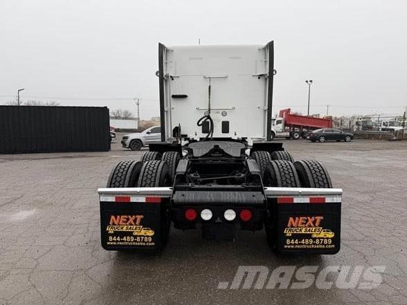 Kenworth T680 Motrici e Trattori Stradali