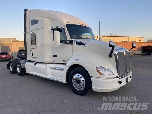 Kenworth T680 Motrici e Trattori Stradali