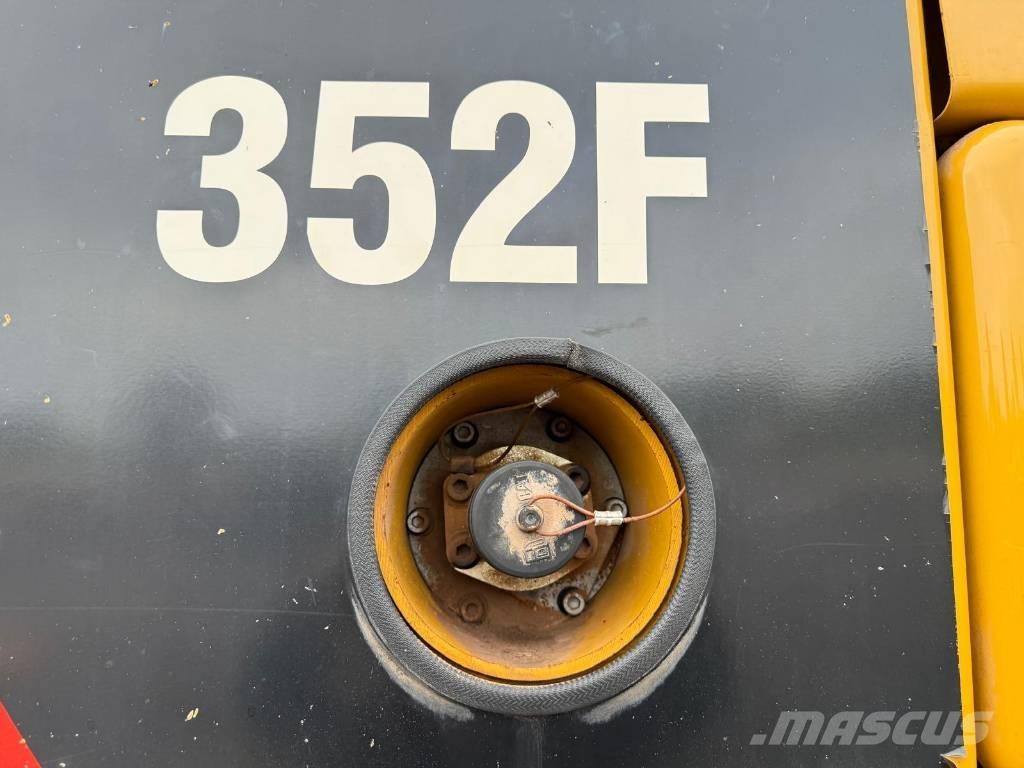 CAT 352 F Escavatori cingolati