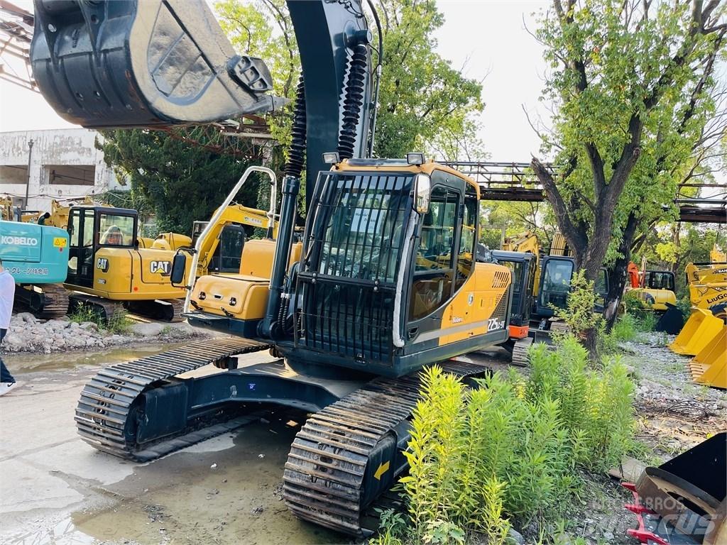 Hyundai 225 lc 9t Escavatori cingolati
