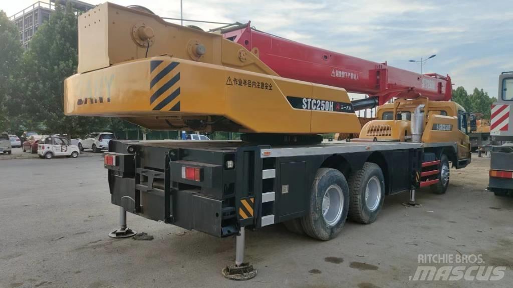 Sany STC250S Paranchi, argani e sollevatori di materiale