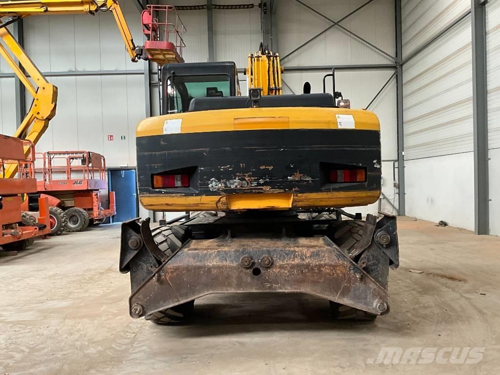 JCB JS 145 W Escavatori gommati