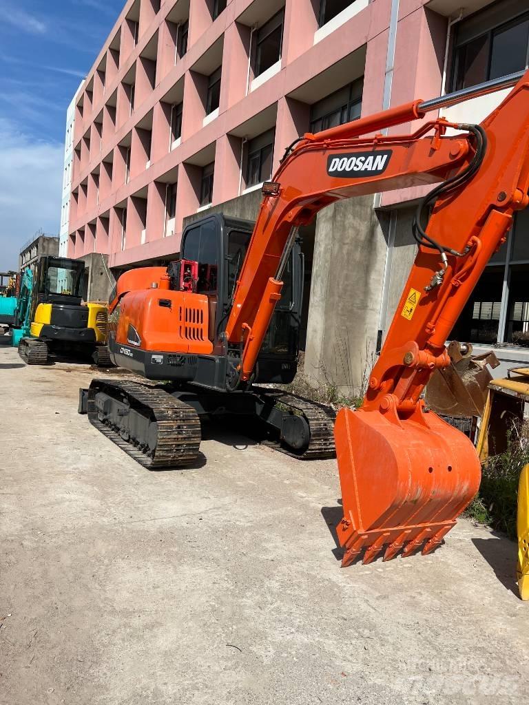 Doosan DX60 Miniescavatori