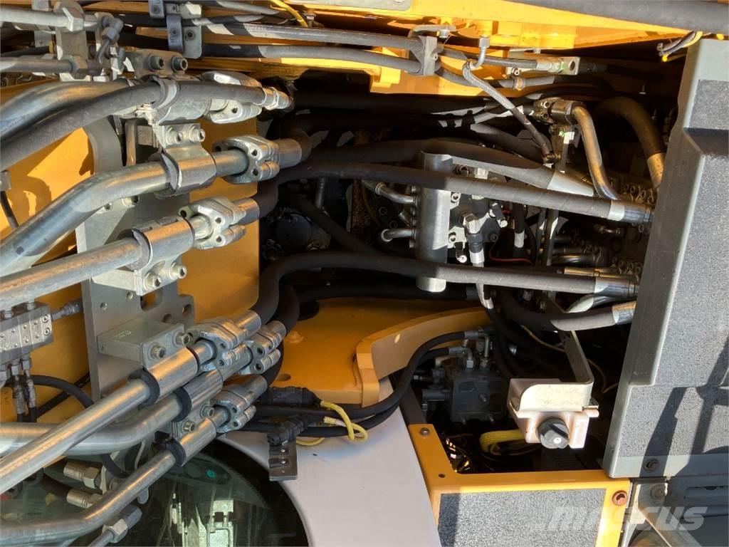 Liebherr R926 Escavatori cingolati