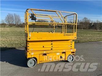 Haulotte Compact 12 Piattaforme a pantografo