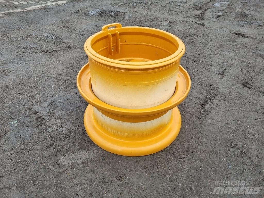 CASE 921 E rims Pneumatici, ruote e cerchioni